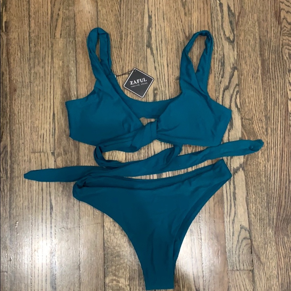 ZAFUL blue cross bathing suit- 2 piece